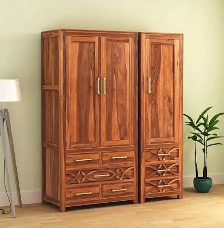Sheesham wood almirah with carved drawers – Almirah by Varnika Furnitures and Aluminium Works, Lucknow